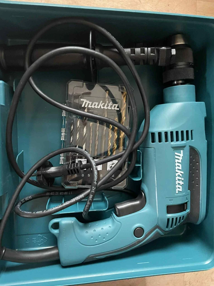 Príklepová vŕtačka Makita HP1641 (používaná)